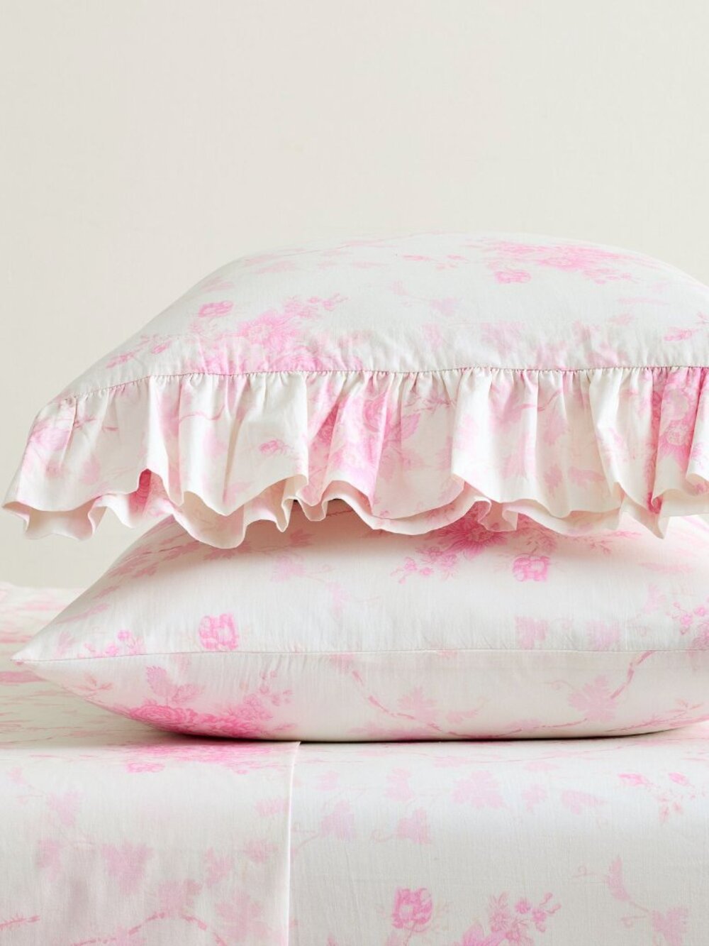 LoveShackFancy x Pottery Barn NWT Rose Ruffle Pillowcases Standard